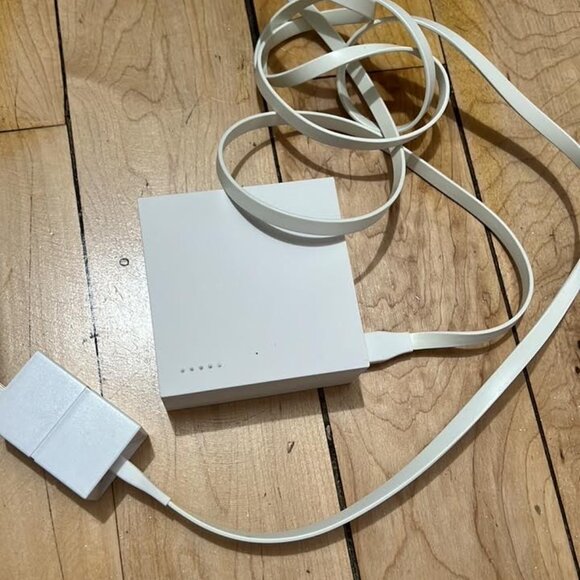 Cue Covid Test Reader - Picture 1 of 16